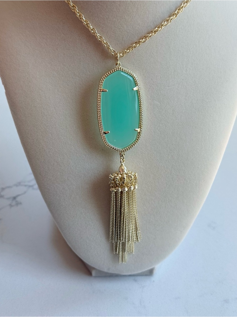 Kendra Scott Rayne Pendant Necklace in Gold & Aqua Chalcedony🩵